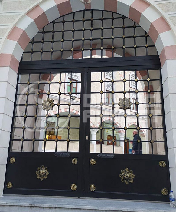 Cami Kapı ve Pencereleri - Demirci Ahmeet